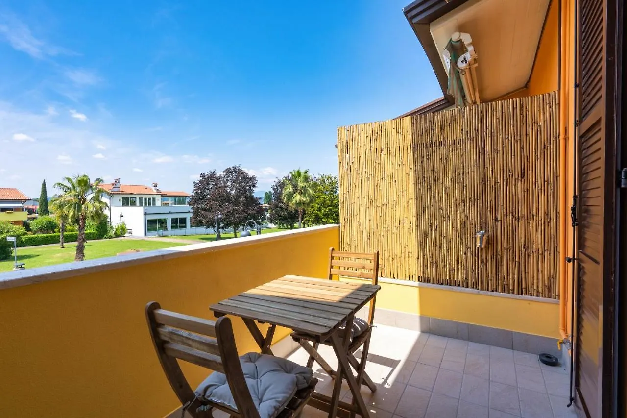 Opera Apartment Sirmione 0*,  Italy