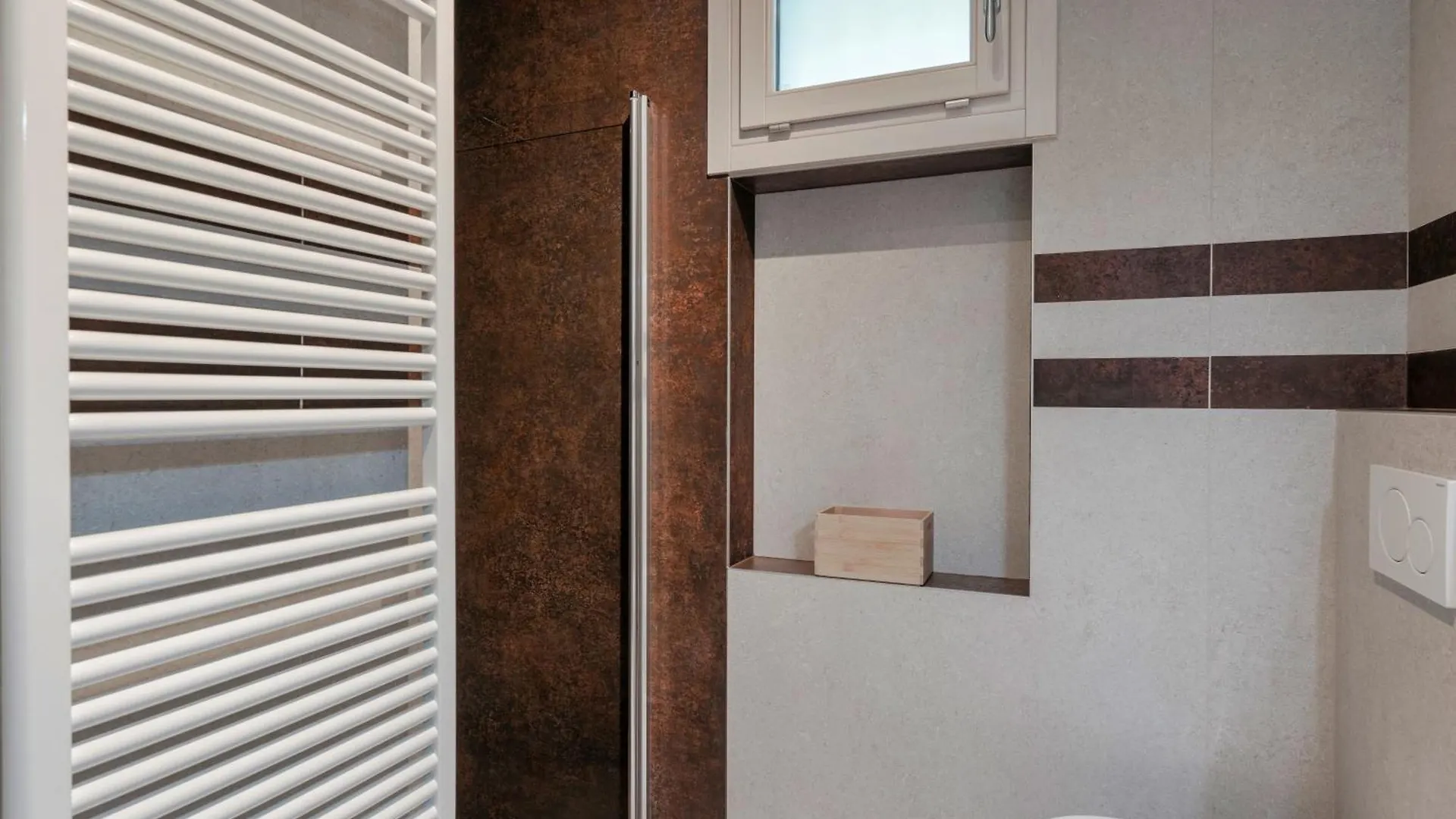 Opera Apartment Sirmione 0*,