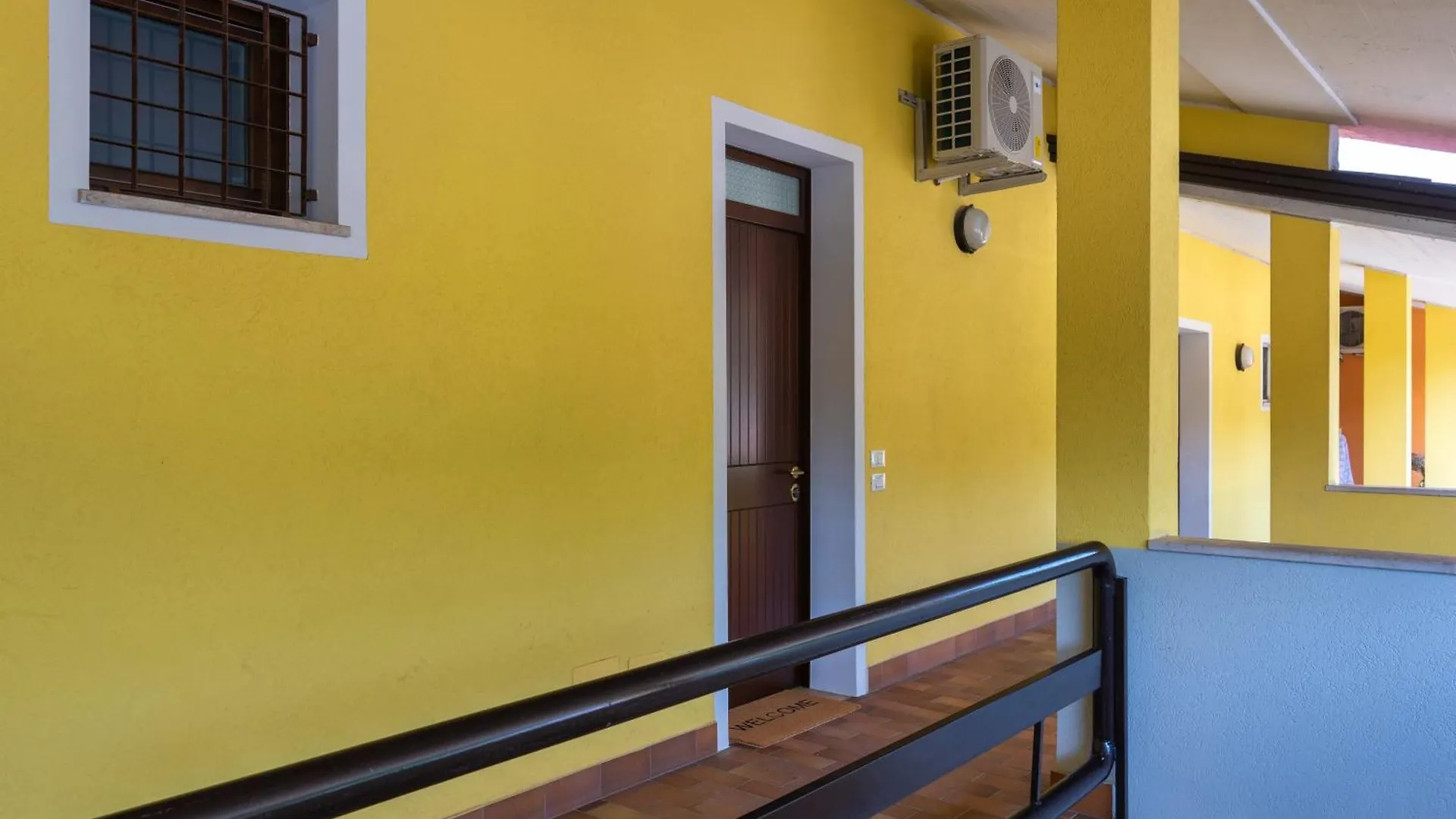 Opera Apartment Sirmione Italy